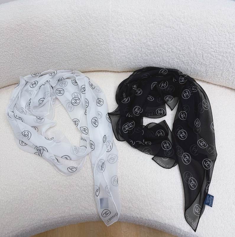 Chanel silk scarf 90X90cm E062213